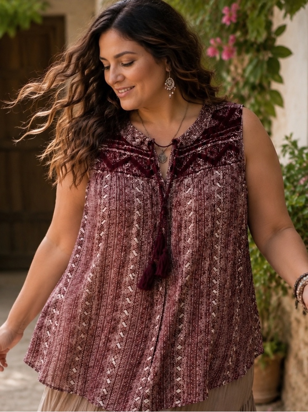Lucky Brand Boho Tassel Tie Sleeveless Blouse Top XL Burgundy Tribal Print